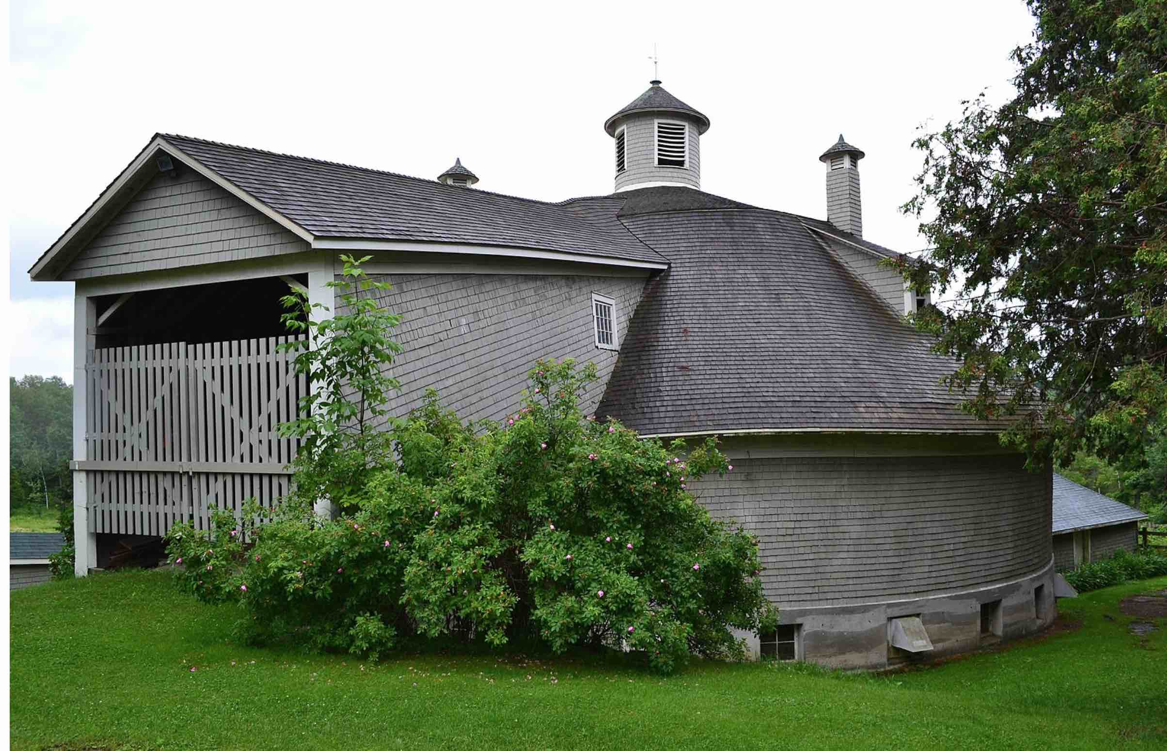 Grange ronde Damase Amédée Dufresne